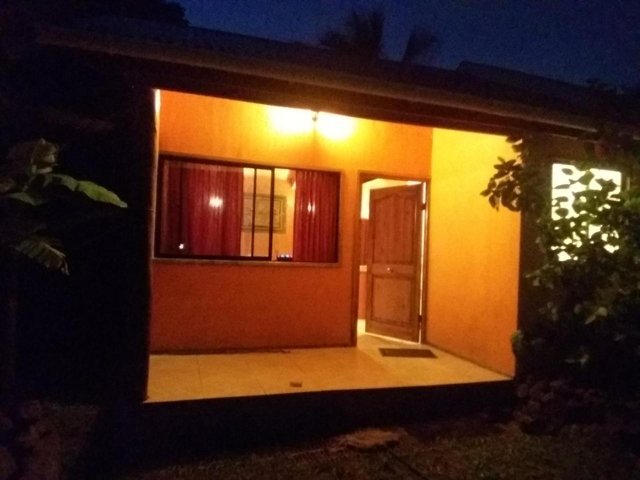 Cabanas Tangaroa Y Hamea Hanga Roa Luaran gambar